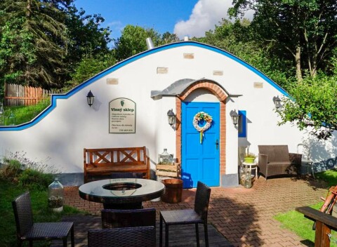 Jizerské hory blízko Liberca: Penzión Zaječí důl s raňajkami a fľašou moravského vína + spoločná kuchynka