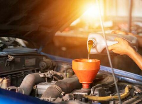 Výmena oleja, filtrov a servisná prehliadka v CRASH Car Service