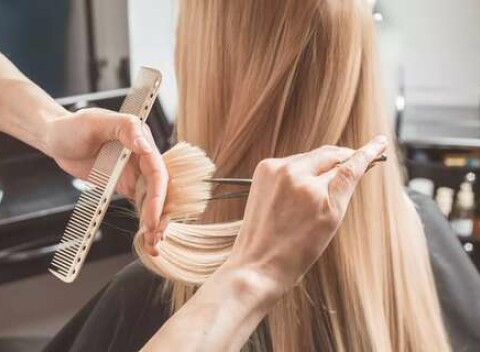 Pánsky alebo dámsky strih, regenerácia a farbenie v Beauty&Lifestyle v Ružinove