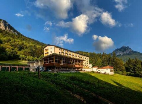 Dovolenka v hoteli Boboty*** vo Vrátnej doline s bazénom a polpenziou + dieťa do 5,99 rokov zdarma