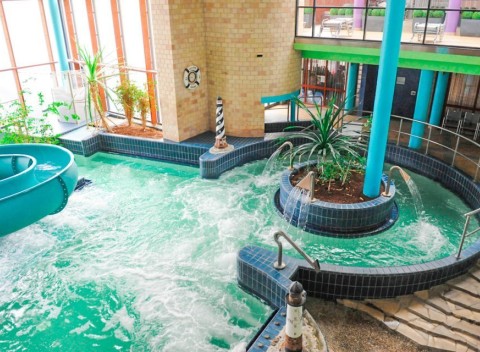 Györ: Land Plan Hotel *** s polpenziou, saunou a vstupom do kúpeľov Rába Quelle.