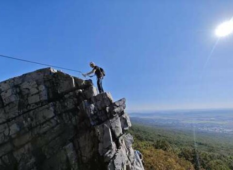 Ferratový kurz v teréne s inštruktorom v lokalitách Liptovské Revúce - Dve Veže alebo Nitra - Zobor