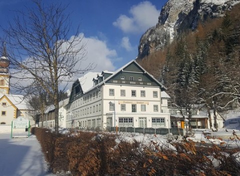 6 dní v rakúskom 4* Landhoteli Postgut: polpenzia, sauny a odvoz na lyžovačku v cene.