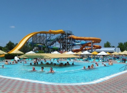 8 dní relaxu na južnom Slovensku v areáli termálneho kúpaliska Vadaš Štúrovo v komplexe El Paso.