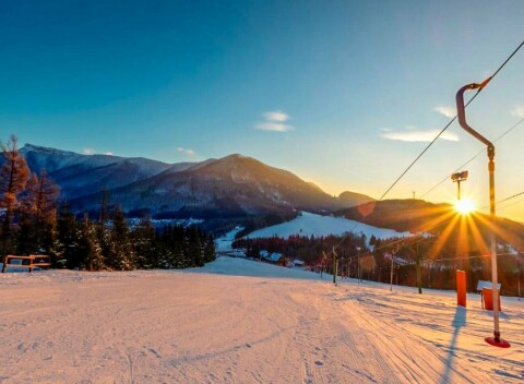 Pobyt pri CHKO Strážovské vrchy: Hotel Magura *** s raňajkami či polpenziou a vstupom do wellness + procedúry