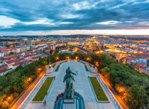 Pobyt v A&O Praha Metro Střížkov s bohatými raňajkami a fantastickým výhľadom.