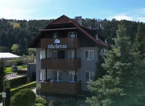Ideálna rodinná dovolenka vo Villa Betula Family Resort s raňajkami a aktivitami pre deti i dospelých