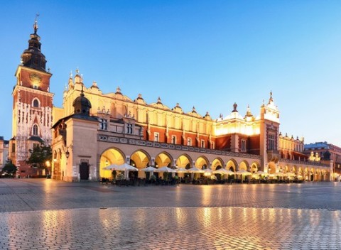 Elegantný hotel Petrus*** kúsok od centra Krakova s raňajkami a deťmi do 12 rokov zdarma.