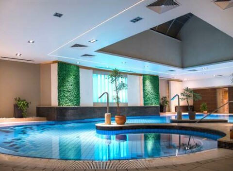 Wellness dovolenka v hoteli Palace**** len kúsok od jazera Hévíz s 2 deťmi zdarma