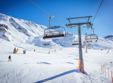 Vysoké Taury 4 km od zjazdovky vo Ferienhoteli Alber *** s polpenziou, wellness a fitness centrom neobmedzene