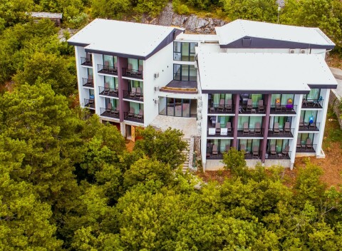 Chorvátsko: Crikvenica 650 m od mora v Resorte Ad Turres *** s polpenziou a bazénom + deti do 12 rokov zdarma