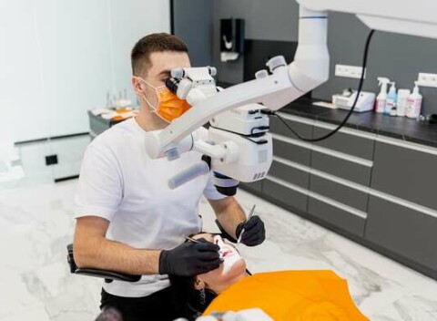 Profesionálna starostlivosť v modernej Digital Dental Clinic - vstupné vyšetrenie, dentálna hygiena, bielenie zubov