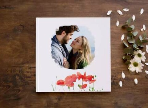 Klasická fotokniha v štvorcovom alebo A4 formáte - Na výber zo stoviek šablón zadarmo