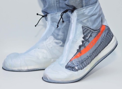 Návleky na topánky Drysteppers s praktickým vreckom, ochráni topánky v každom počasí.