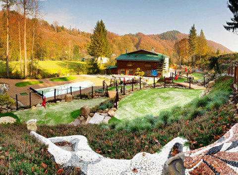 Rozprávkový rezort pre celú rodinu so stravou, saunou, bazénom a dieťaťom do 12 rokov zdarma.