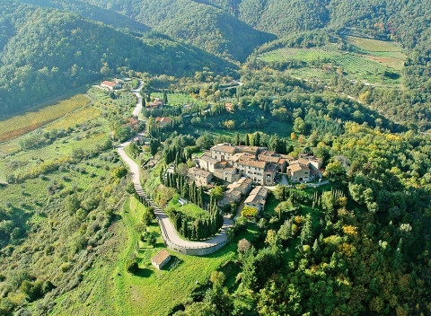 Dovolenka po toskánsky: 4-6 dní v apartmáne Fattoria Castello di Starda pre 2-4 osoby s bazénom.