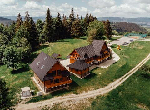 NP Veľká Fatra pri Turčianskych Tepliciach: Penzión Kráľov dvor s polpenziou a wellness (vírivka, 3 sauny)