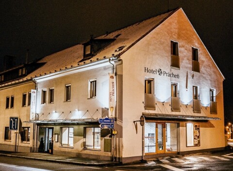 Západné Čechy pri pamiatkach: Horažďovice v Hoteli Prácheň *** s raňajkami či polpenziou + vstup do aquaparku