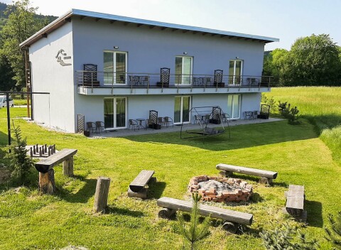 Relax v Jeseníkoch: Petrov nad Desnou v Apartmánoch Pod Bukovkou s raňajkami + vstup do sauny a vírivky