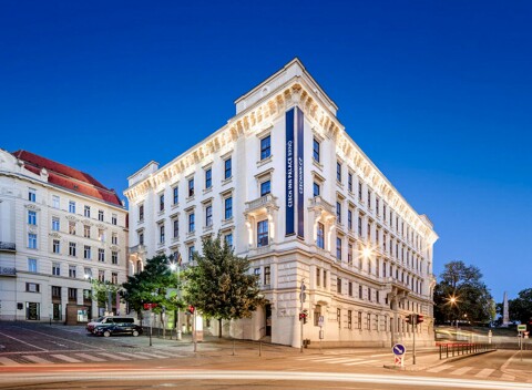 Brno luxusne priamo v centre: 5* Hotel Grand Palace Brno s raňajkami, vstupom do sauny a masážou + fitness