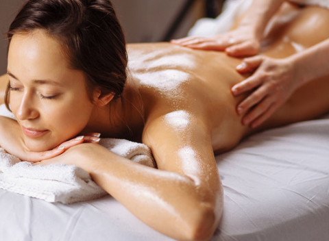 Exkluzívne relaxačné masáže v priestoroch hotela Dynamic. Uvoľnenie doslova od hlavy po päty!