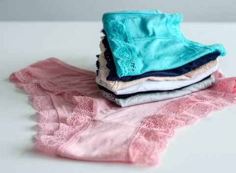 Výhodné balenie dámských bambusových nohavičiek s jemnou čipkou, 3 alebo 5 kusov.