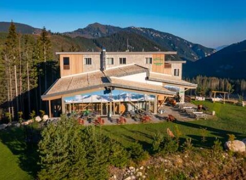 Rodinný hotel Strachan Family Jasná s wellness a polpenziou - dovolenka v Jasnej priamo na svahu a v srdci prírody