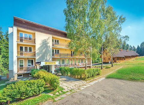 Liptov na jar v elegantnom penzióne s polpenziou a vstupom do bazéna, až 2 deti do 14,9 r.