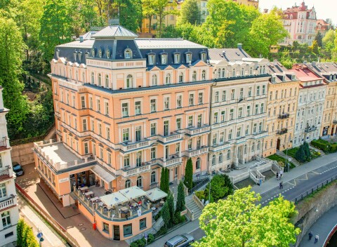 Odpočinkový pobyt v Karlových Varoch v Humboldt Park Hoteli & Spa **** s polpenziou, wellness a procedúrami