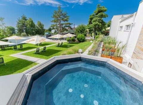 Pobyt v krásnom komplexe Residence ŠÍRAVA*** - len 950 m od Thermalparku Šírava