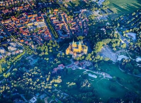 Celodenný zážitkový let s prestávkou na obed - smer Prievidza, Trenčín alebo Tatry