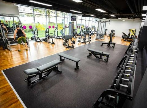 Skupinový aj osobný tréning vo FIT UP! s profesionálnym trénerom s konzultáciami a jedálničkom na mieru