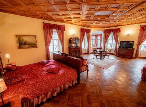 Romantický pobyt v penzióne Cosmopolitan II. priamo v historickom centre Banskej Štiavnice