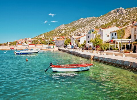 Chorvátsko: Karlobag len 400 m od pláže v Apartmánoch Marinko až pre 5 osôb s balkónom a vlastnou kuchyňou