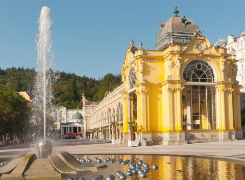 Kúpeľná regenerácia - obľúbené Mariánske Lázne s procedúrami a polpenziou v hoteli Fontána.