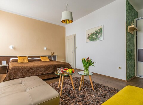 Český Krumlov priamo v historickom centre: Romantika v Hoteli Peregrin *** s raňajkami a fľašou Prosecca