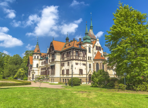 Slovácko pri Zlíne v Hoteli Baťov *** s polpenziou a vstupom do ZOO.