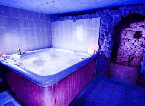 Vysočina: hotel Žákova Hora *** s polpenziou, privátnou vírivkou a infrasaunou.