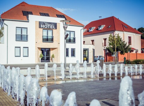 Sárvár blízko termálnych kúpeľov: Hotel Viktória Sárvár ***+ s raňajkami či polpenziou a neobmedzeným wellness