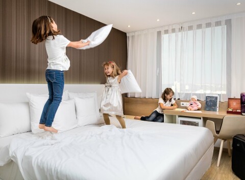 Praha v pokojnej lokalite pri Vyšehrade v Hoteli Occidental Praha **** s welcome drinkom a raňajkami + fitness