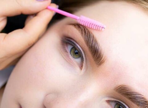 Dokonalé obočie bez námahy: laminácia pre prirodzený a upravený vzhľad od Skin Care Institute