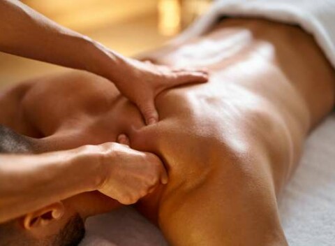 Doprajte si masáž, ktorá zbaví telo bolesti a myseľ stresu už dnes