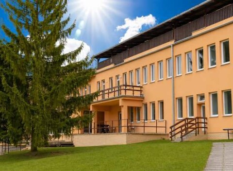 HLBOKÉ Hotel & Resort v srdci bojnických lesov, len na skok od historického centra Bojníc