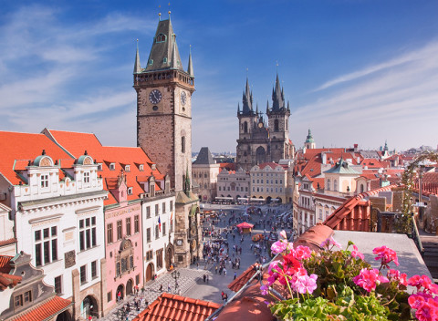 Neodolateľná Praha v hoteli s bohatými raňajkami a poukazom na večeru.