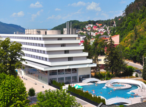 Liečebný pobyt MINIRELAX v kúpeľoch Trenčianske Teplice v 3* hoteli Krym s procedúrami.