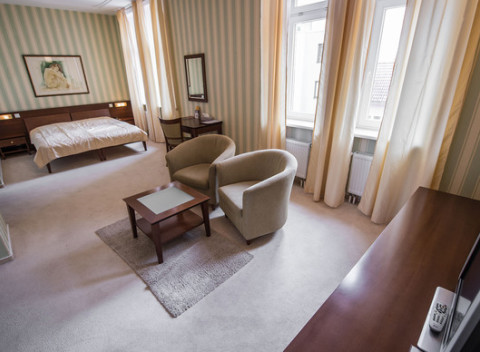 Relax na úrovni v hoteli Sandor Pavillon**** v Piešťanoch s wellness a dieťaťom do 12r zdarma.