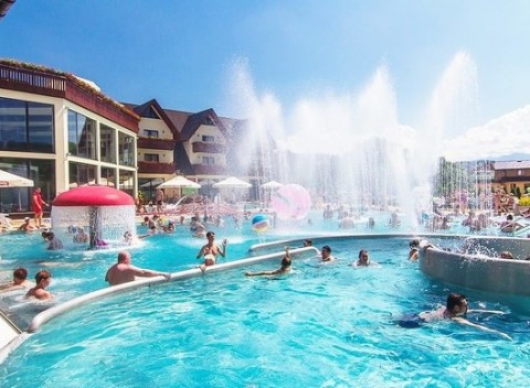 Termálne kúpele Termy Szaflary blízko Zakopaného s unikátnou liečivou vodou.