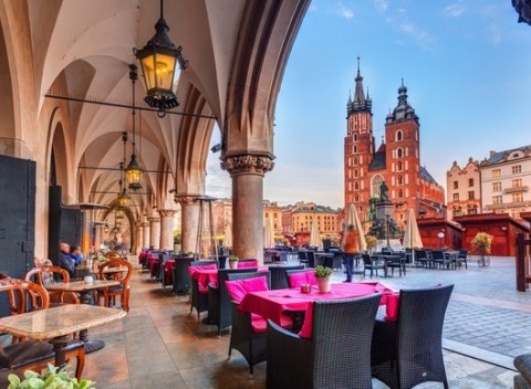 Praktický hotel Major*** v Krakove len 10 min. autom od centra, s raňajkami a dieťaťom zdarma.