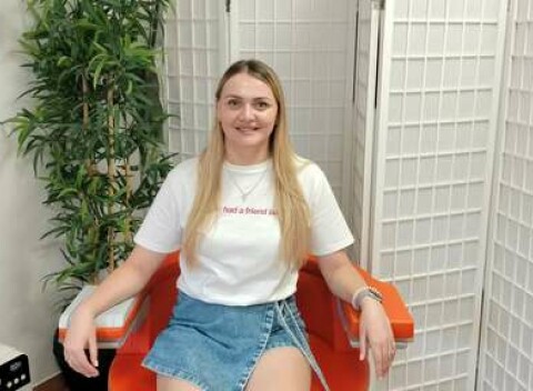 Posilnenie panvového dna rýchlo a pohodlne na EMS kresle