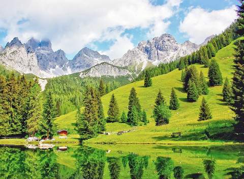 Salzbursko v hoteli v oblasti Dachstein s bazénom, saunou a polpenziou – aj cez leto.